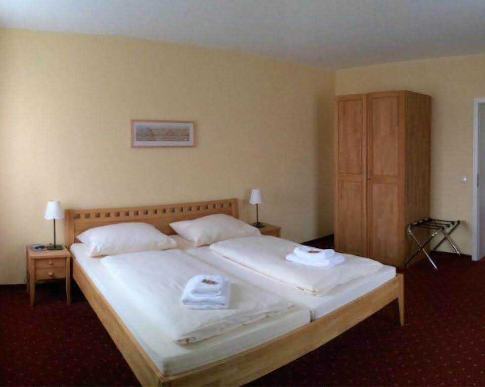 Hotel Leitner Кауфбойрен Экстерьер фото